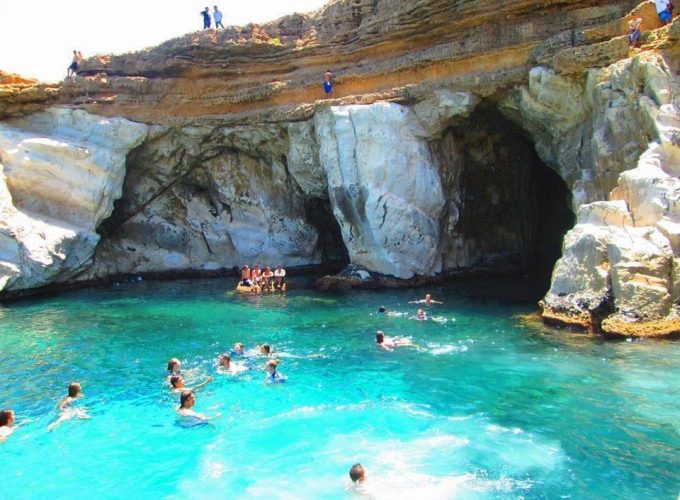 Baignades, Randonnée et Camping à Cap Zbib